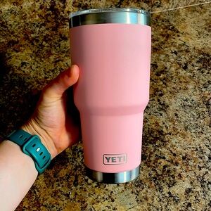 32 Oz Yeti Tumbler